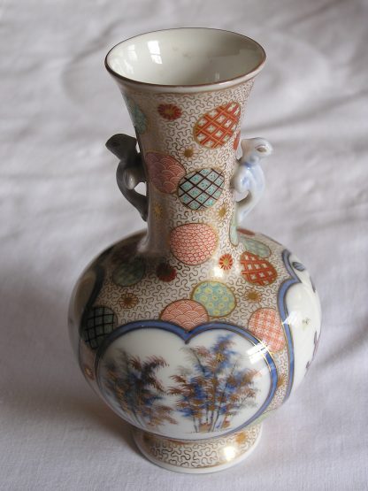Small Fukagawa vase, 1868-1912