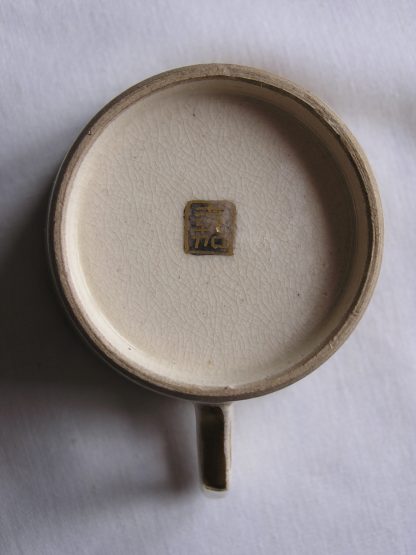 Cup and saucer with women, children and flowers, 1900-1920 - Image 6