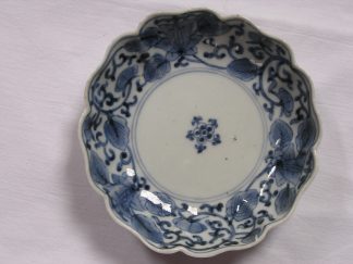 Small bowl with floral design, 1700-1730