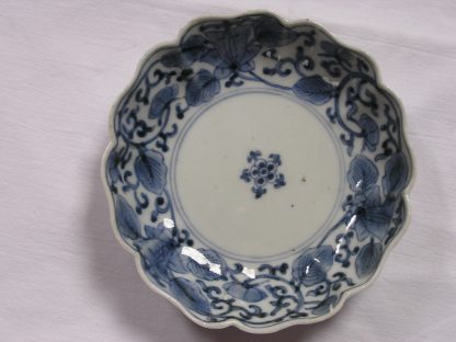 Small bowl with floral design, 1700-1730