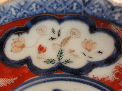 Brocade plate with Chinese Jiajing reign mark, 1700-1730 - Image 3