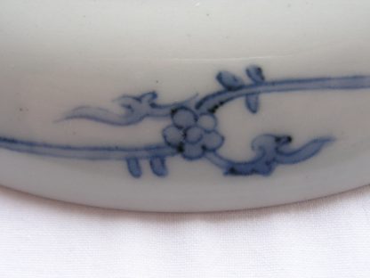 Arita plate with "Ayu" fish, 1690-1700 - Image 5