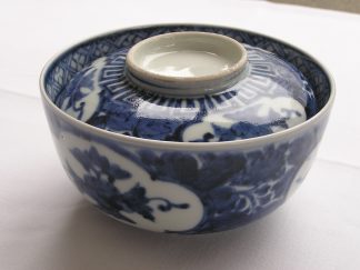 Lidded bowl (chawan), 1716-1736