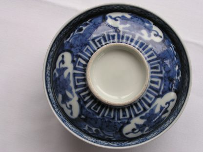 Lidded bowl (chawan), 1716-1736 - Image 2