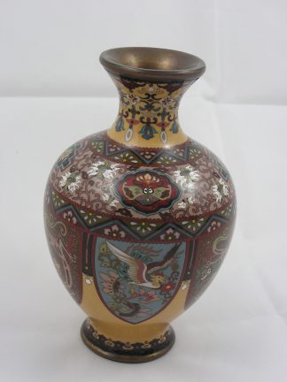 Cloisonné vase with dragon and phoenix on cream-coloured background, 1900-1912