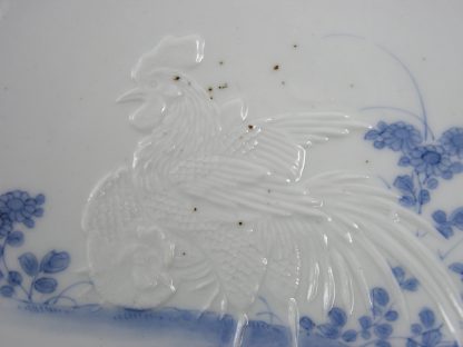 12-sided Hirado plate with relief cockerel, 1850-1900 - Image 2