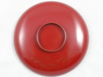 Lacquer sake cup with cranes, 1868-1912 - Image 5