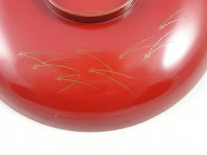 Lacquer sake cup with cranes, 1868-1912 - Image 6