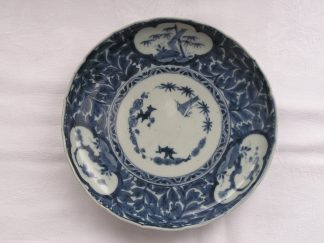 Arita plate with floral decoration and Chenghua mark, 1720-1750