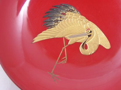 Lacquer sake cup with crane and peony, 1868-1912 - Image 2