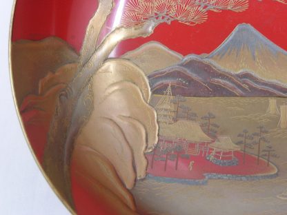 Lacquer sake cup with landscape, 1868-1912 - Image 4