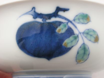Lidded bowl (chawan) designed by Kakiemon XII (1917-1963) - Image 3