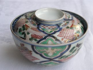 Chawan (lidded bowl) with landscape, 1750-1780