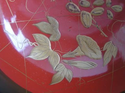 Lacquer chawan with floral decoration, 1868-1912 - Image 6