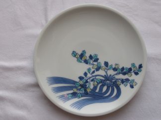 Imaemon plate with floral decoration, 1950-1970