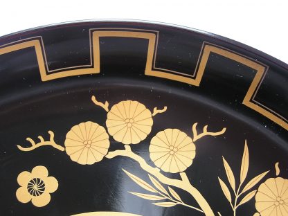 Lacquer plate with go players in landscape, 1868-1912 - Image 3