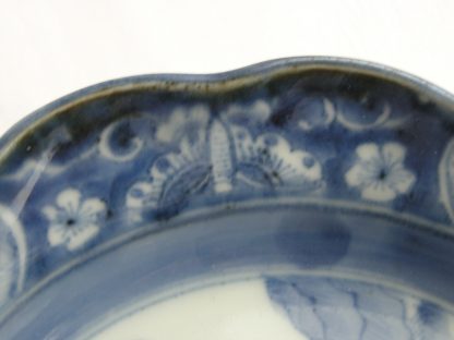 Small twelve-lobed bowl with landscape, 1780-1830 - Image 4