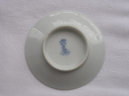 Sake cup and saucer, Kakiemon XII (1917-1963) - Image 8