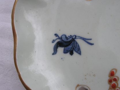 Eight-lobed plate with grapes, 1780-1810 - Image 5