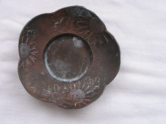 Five-lobed metal chataku (saucer for the tea ceremony) with chrysanthemums, 1868-1912