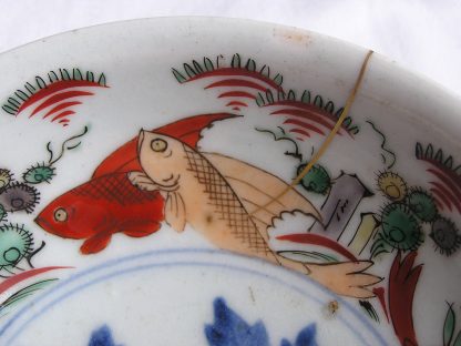 Bowl with fish and seaweed, 1700-1730 - Image 10