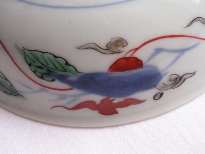 Bowl with fish and seaweed, 1700-1730 - Image 7