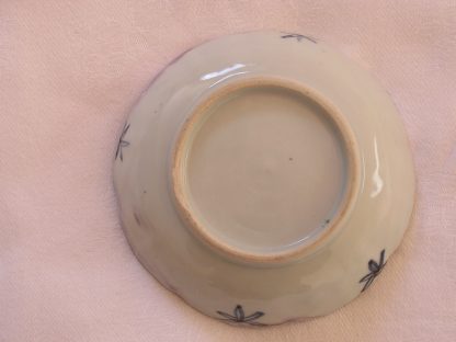 Eight-lobed plate with floral decoration, 1800-1830 - Image 5