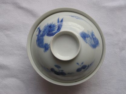 Lidded Hirado bowl ("chawan") with cockerel and hen, ca. 1800 - Image 2