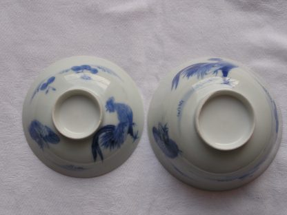 Lidded Hirado bowl ("chawan") with cockerel and hen, ca. 1800 - Image 5