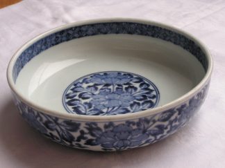 Arita bowl with peonies, 1740-1770