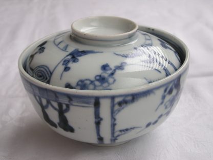 Chawan (lidded bowl) with curtain and flowers, 1790-1830