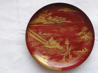 Lacquer sake cup with seascape, 1868-1912