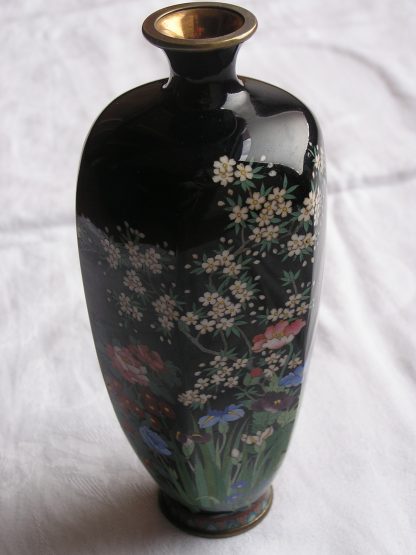 Cloisonné vase with flowers, 1900-1912