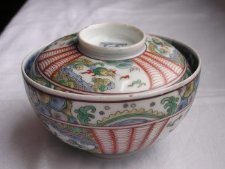 Lidded bowl (chawan) with dragon in clouds, 18th century