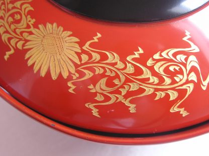 Chawan (lidded bowl) with floral decoration, 1912-1926 - Image 3