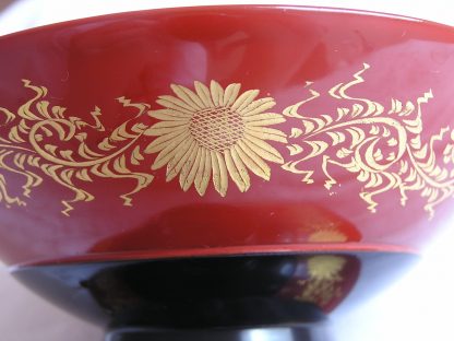 Chawan (lidded bowl) with floral decoration, 1912-1926 - Image 2