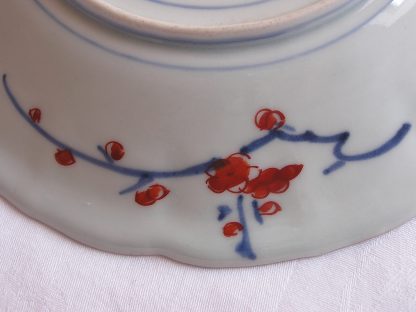 Eight-lobed plate with floral decoration, 1700-1730 - Image 8
