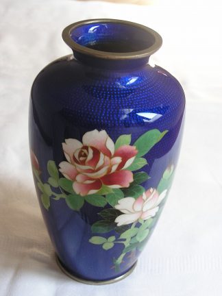 Ginbari vase with roses, 1900-1912