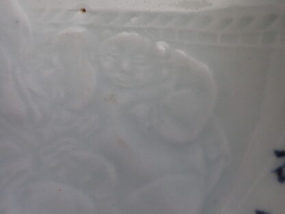 Bowl with goddess Kannon and karako in relief, 1750-1770 - Image 5