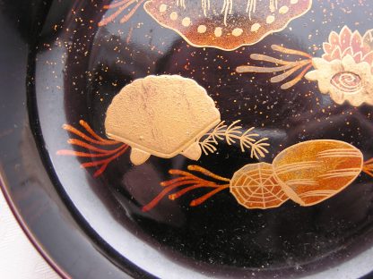 Lacquer chawan with sea shells, 1868-1912 - Image 7