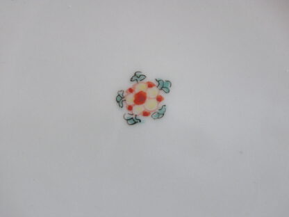 Kakiemon plate with phoenix and flowers, 1670-1700 - Image 5