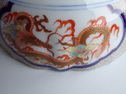Fukagawa large bowl with dragon, phoenix and flowers - Image 15
